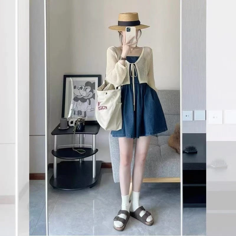 叮叮家【港味复古】减龄气质赫本风牛仔连衣短裙+镂空外搭套装