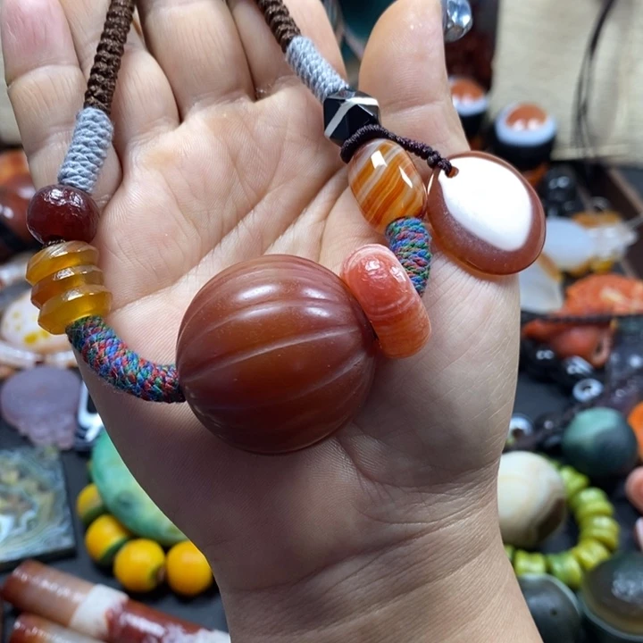玛瑙/玉髓未镶嵌颈饰