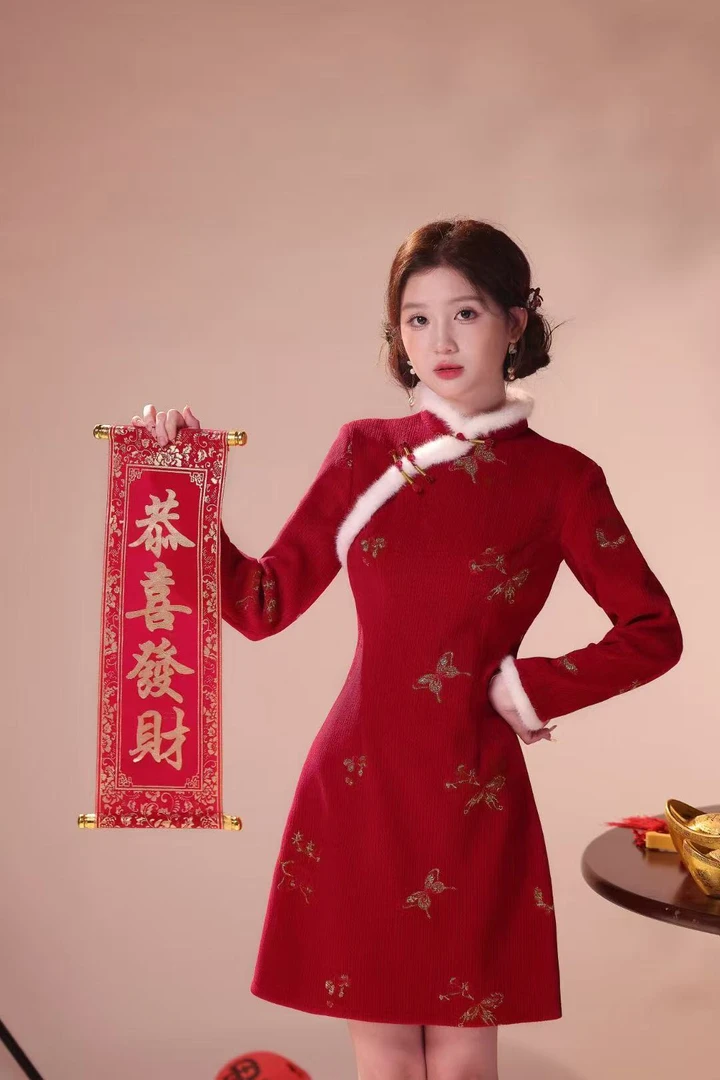 2025冬季雪尼尔加绒小个子绣花短款改良旗袍拜年服结婚订婚