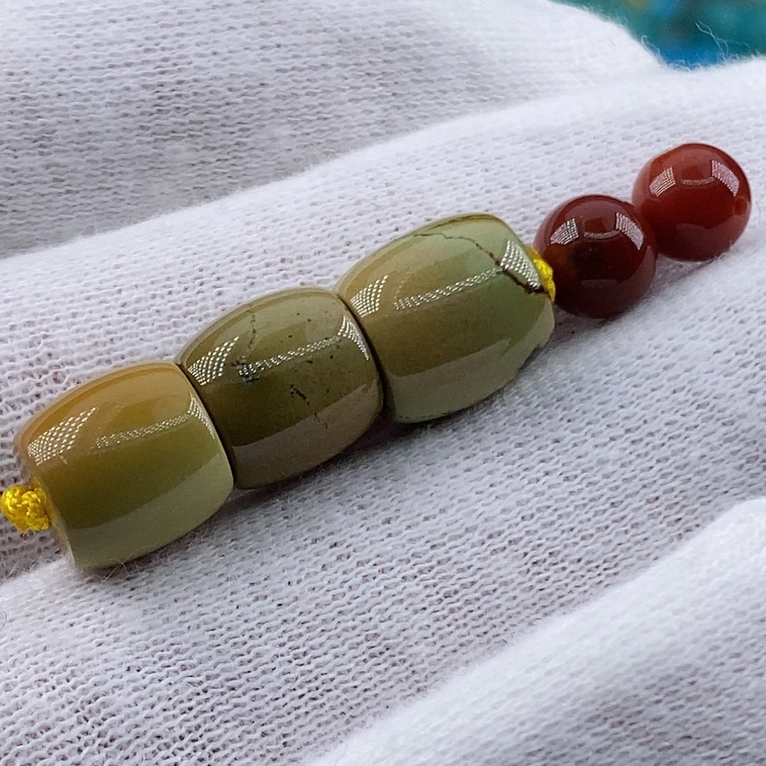 南红玛瑙未镶嵌珠宝奇石