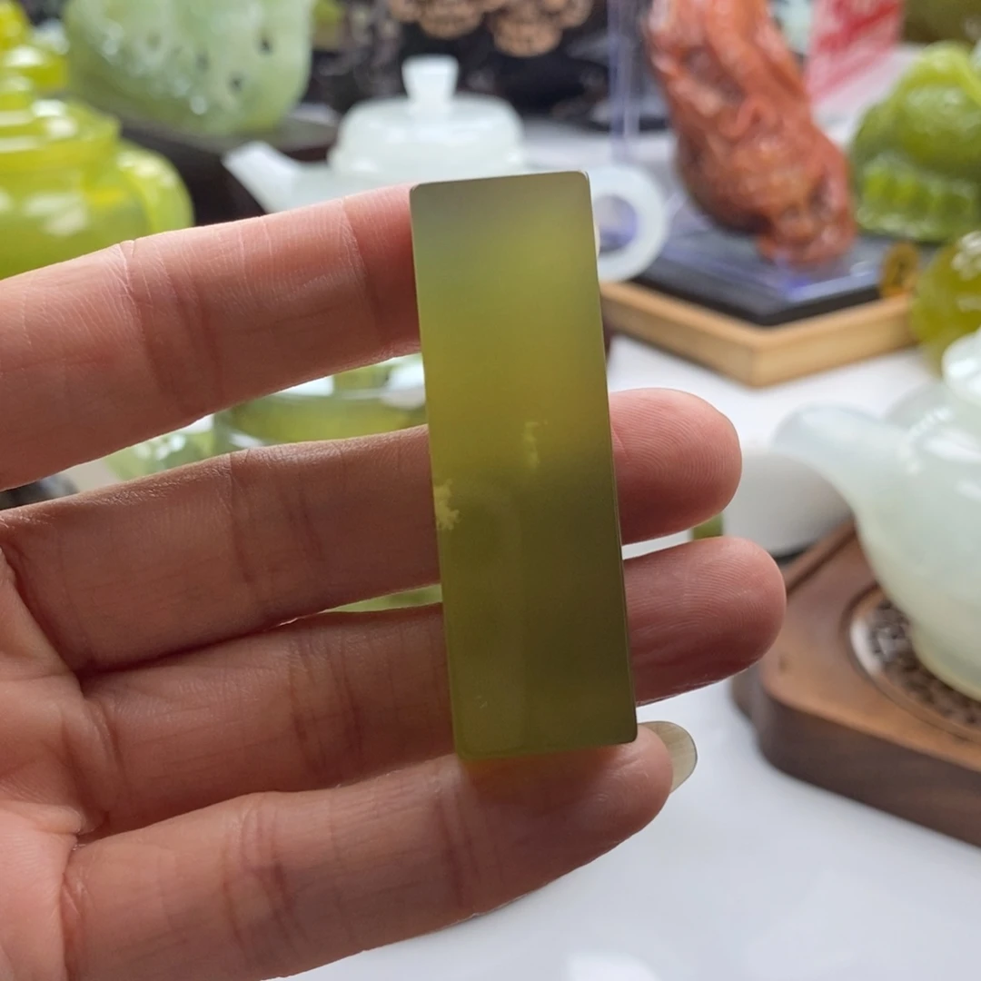 岫玉未镶嵌四大名玉章料