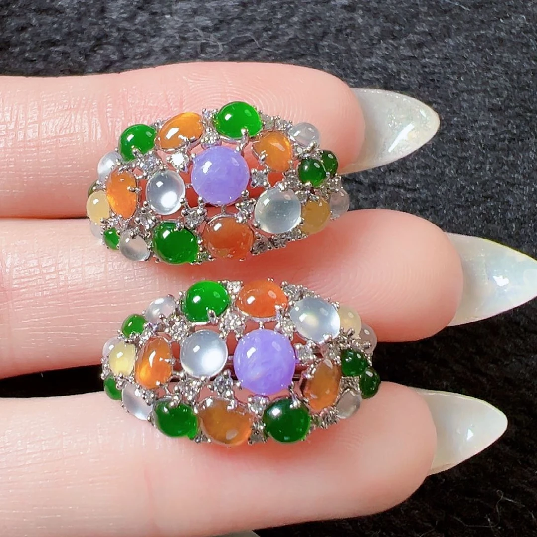 翡翠耳饰18K金镶嵌签收后24小时鉴赏期，过时不退