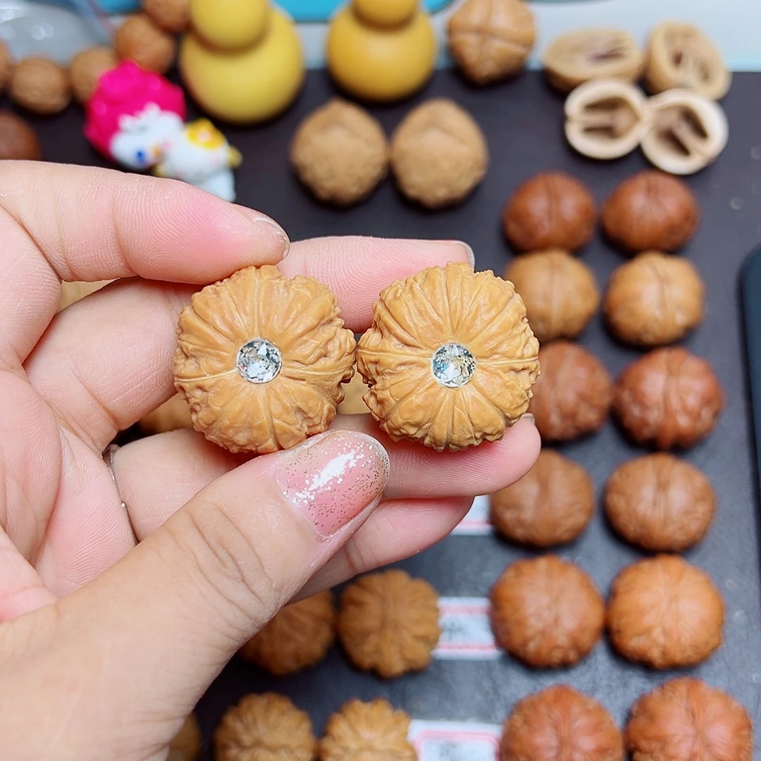 把件文玩核桃28尺莲花磨盘016