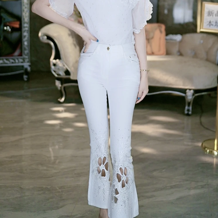 5-15【时尚潮流】重工镂空时尚气质百搭牛仔微喇裤