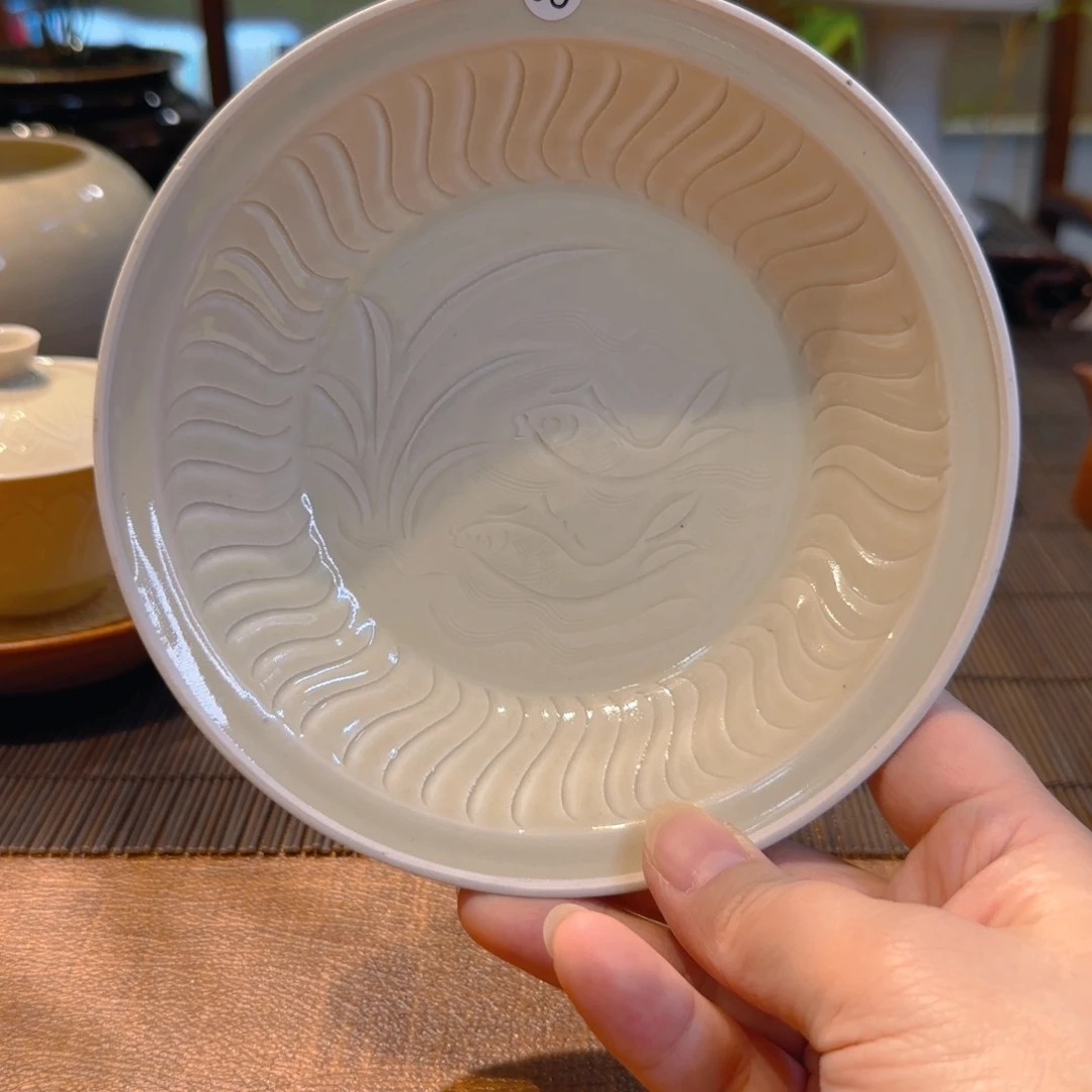 56号微微瑕仿宋折沿盘 双色釉 游鱼纹