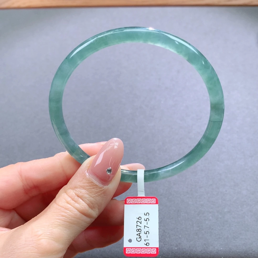 翡翠手镯未镶嵌天然翡翠手镯叮当镯