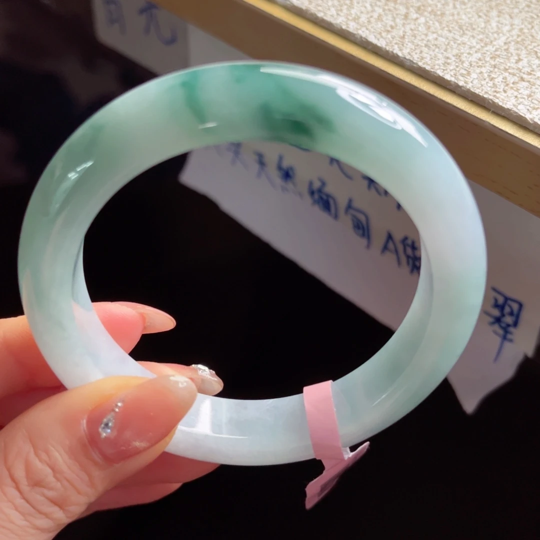 翡翠未镶嵌手镯手镯