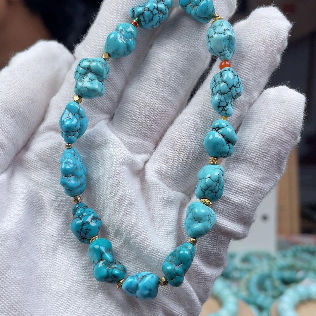 绿松石未镶嵌珠宝奇石