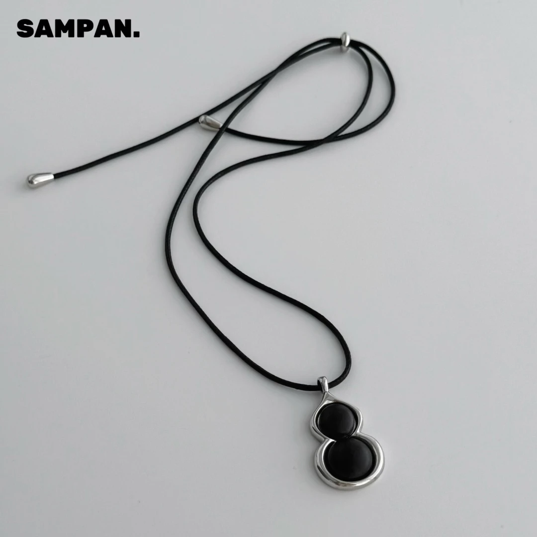 铜合金皮质项链 小众设计长款轻奢项链高级感毛衣链檀木吊坠胸链