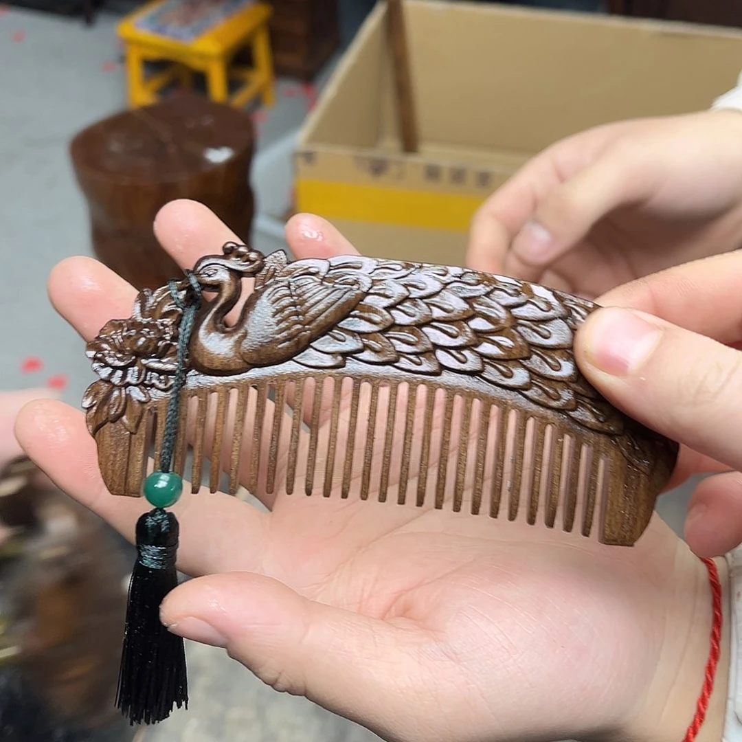 大叶紫檀（黑酸枝木类）