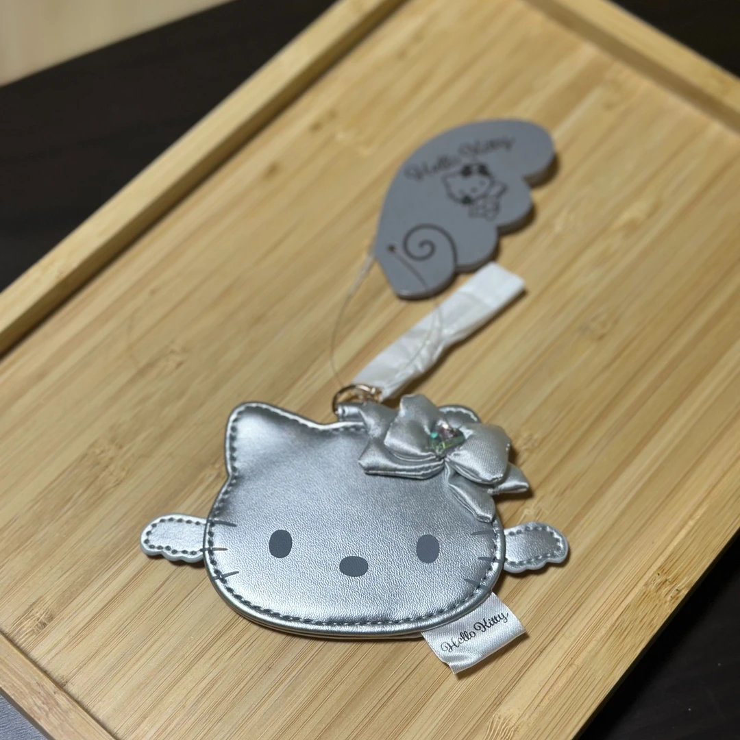 【大阪限定】Hello Kitty 白色Kitty毛球帽子