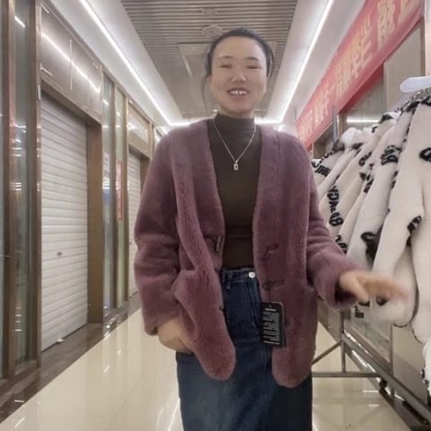好看好看一点点好看衣服