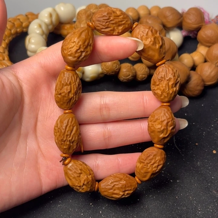 手串橄榄核大枣手串