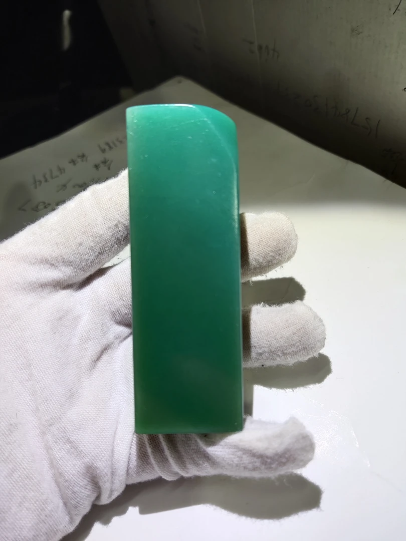 四川石雅安绿素章尺寸2.6*2.6*7.8