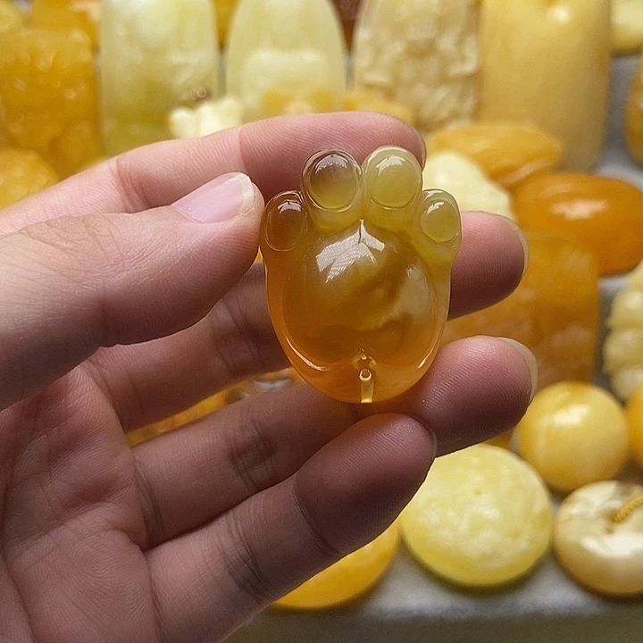琥珀颈饰未镶嵌琥珀蜜蜡吊坠