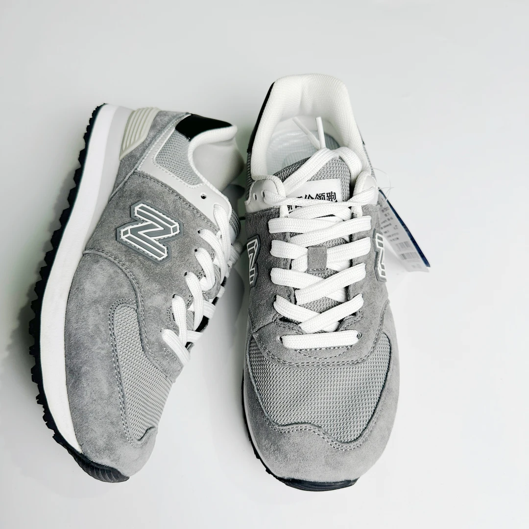 女款低帮休闲百搭运动鞋舒适耐穿跑步鞋