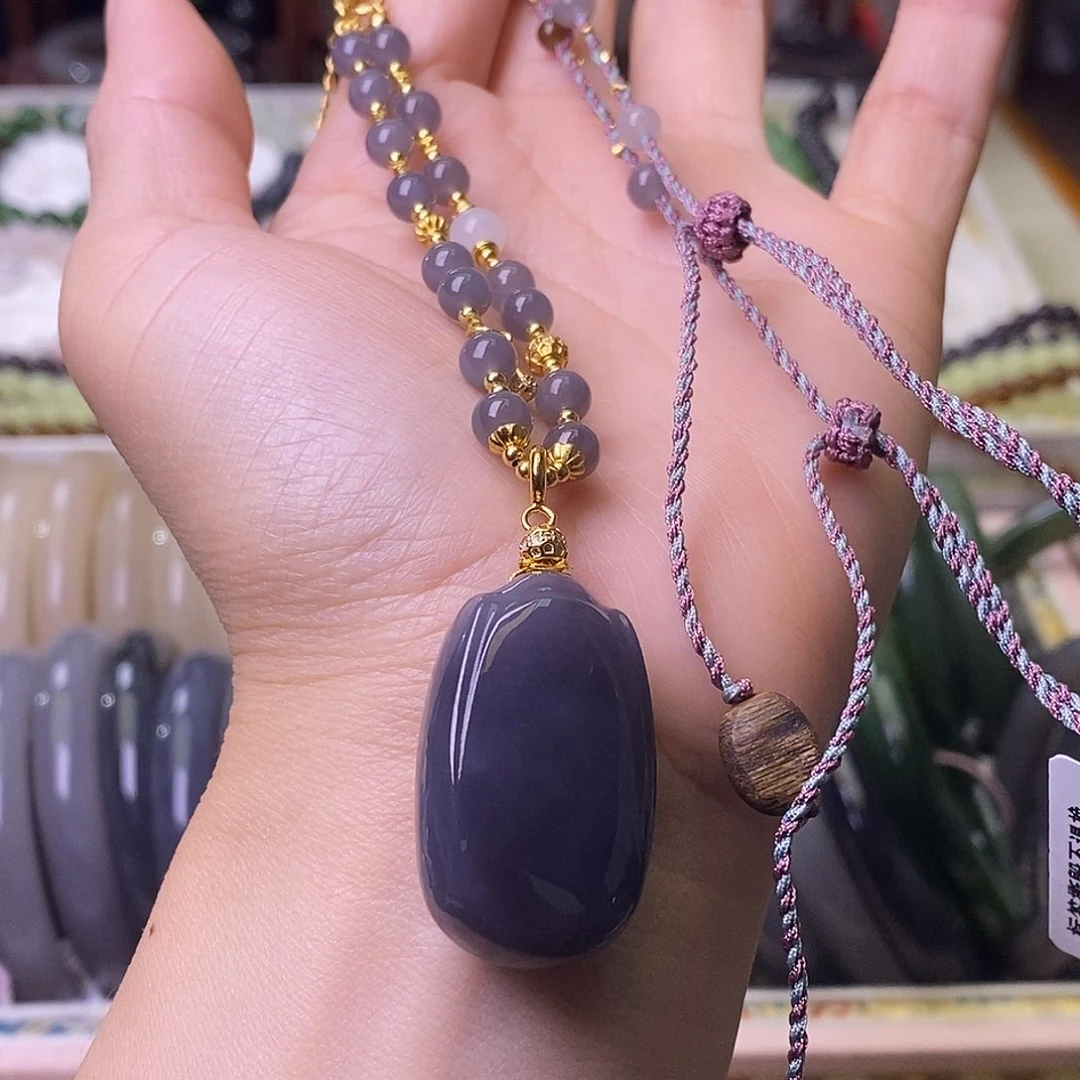 颈饰未镶嵌和田玉烟紫无事牌毛衣链