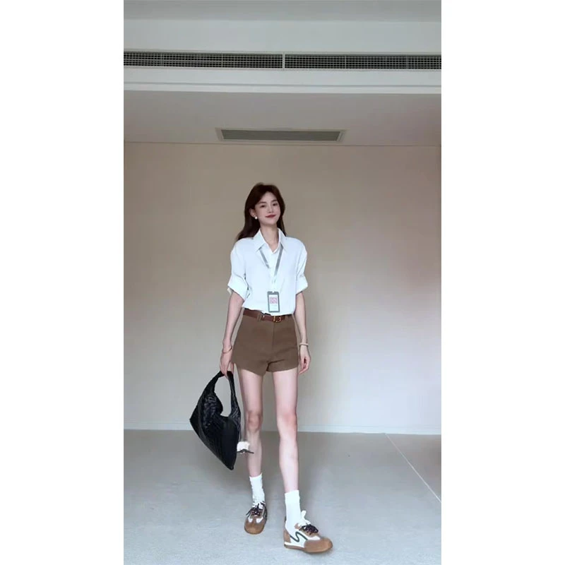 巨好看的夏日一整套韩风chic气质时尚半袖衬衫高腰休闲卡其色短裤