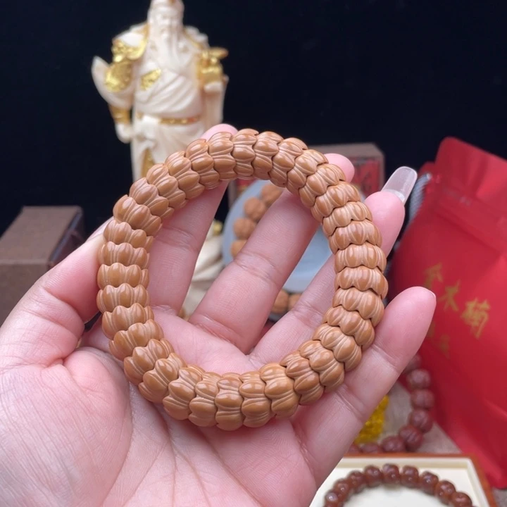 猴头核桃手串九转莲花