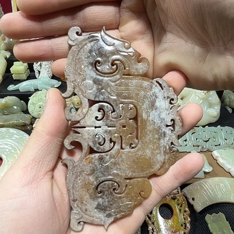 和田玉（糖玉）未镶嵌挂件和田玉和其他许多人在