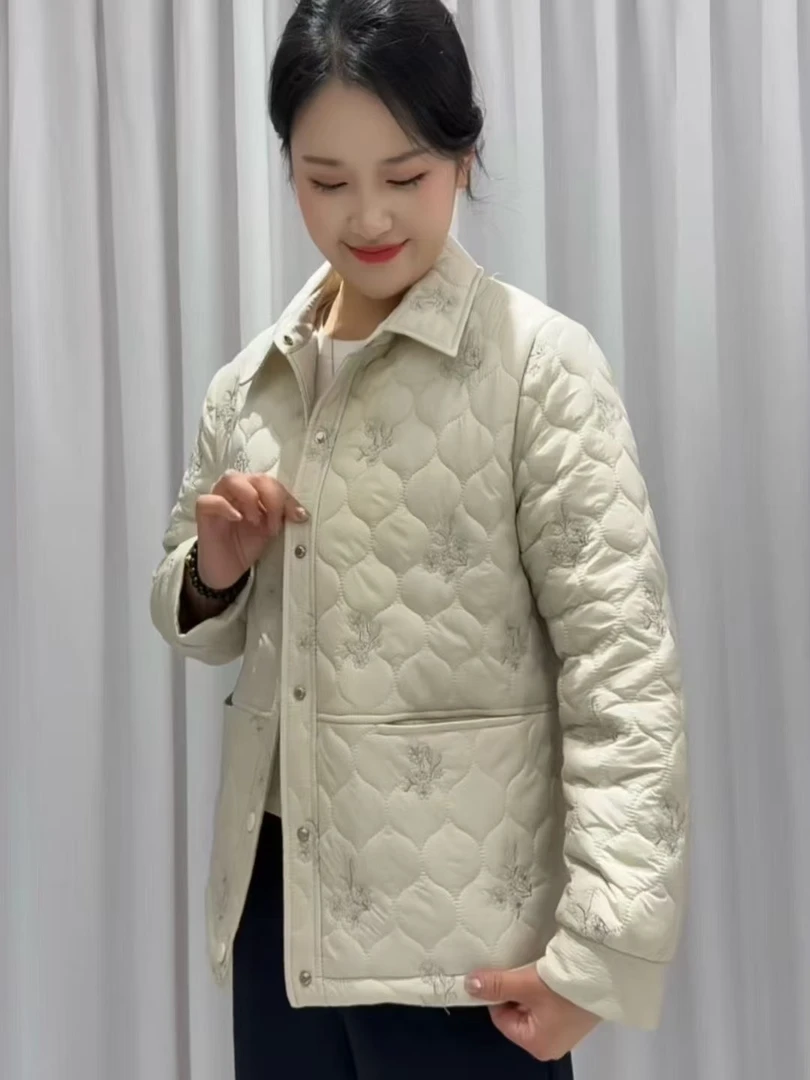 冬季新款宽松型刺绣格纹加绒女装POLO领纯色