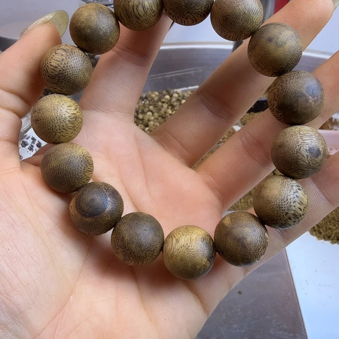 珠串奇楠沉香0915卡1.5，15克发一