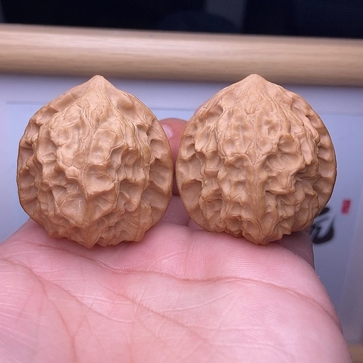 核桃全品小尺玲珑