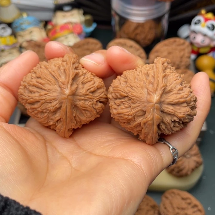 吊坠文玩核桃4344.541正尖大肚三角