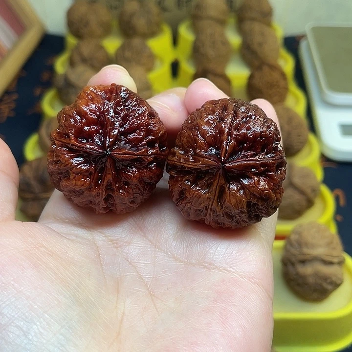 把件文玩核桃红烧丸子38