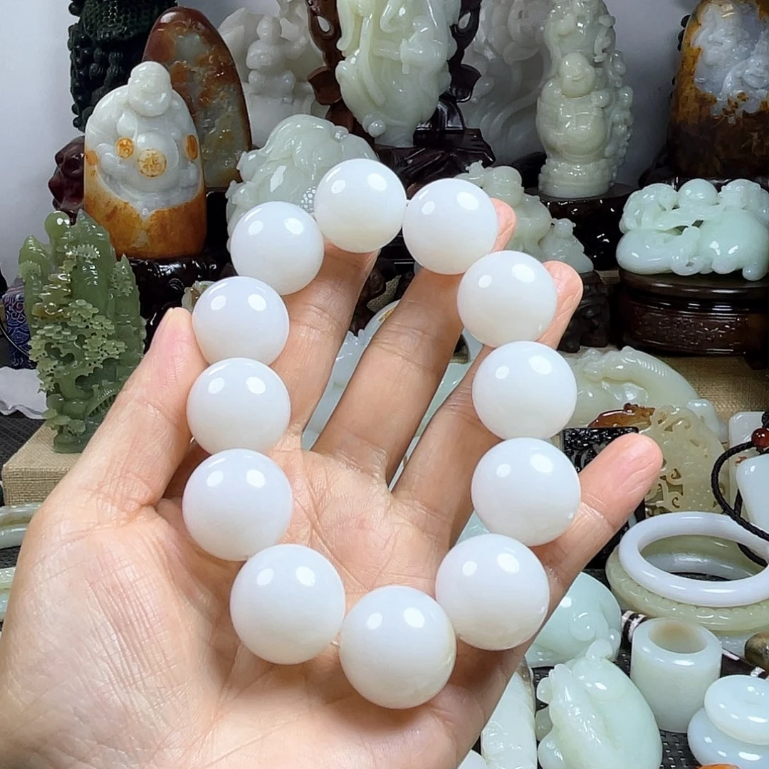 宝***哲和田玉（糖玉）未镶嵌挂件