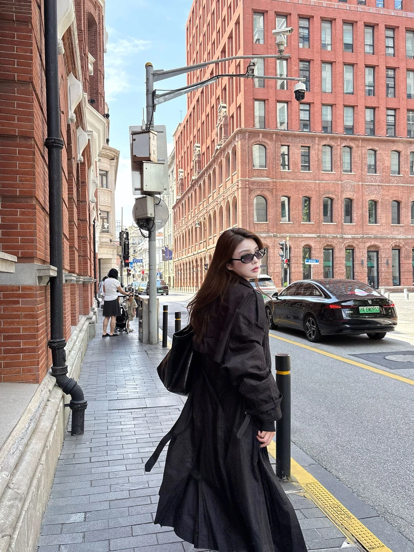 Yyynn Babies 酷飒立体感黑武士风衣