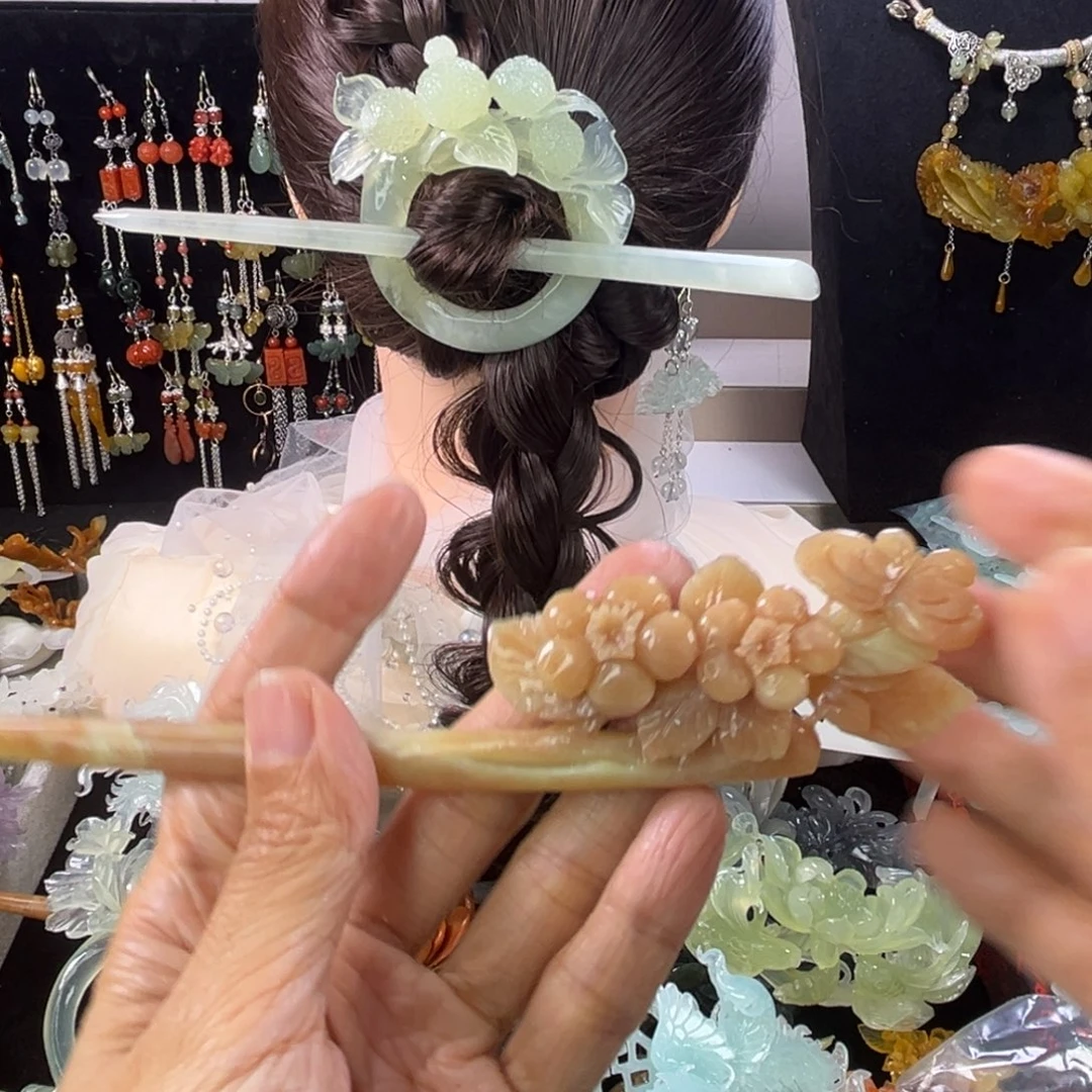 未镶嵌岫玉发饰瑕疵