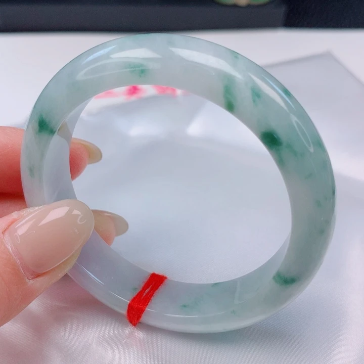 翡翠未镶嵌手镯52圈口