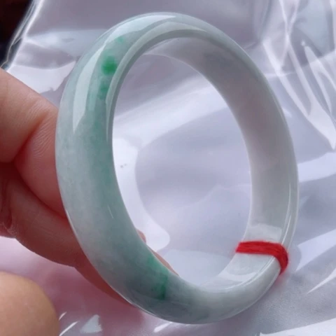 翡翠手镯未镶嵌正58.5(48小时鉴赏期)