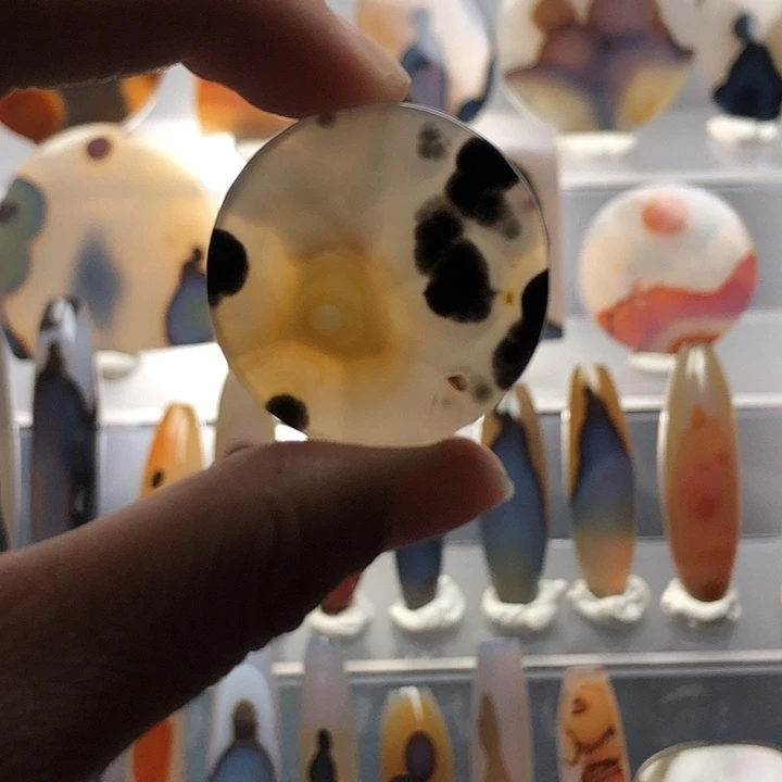 玛瑙/玉髓未镶嵌珠宝半成品159