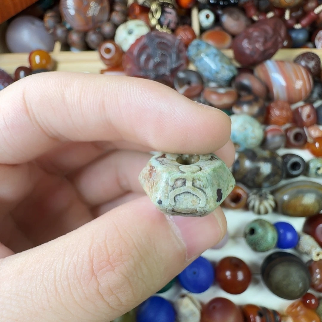 玛瑙/玉髓未镶嵌纯天然玛瑙珠子