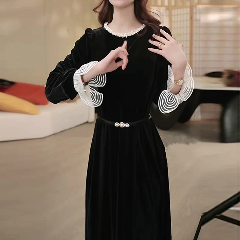 2025早春新款气质优雅法式黑色设计感收腰显瘦气质连衣裙女D0204