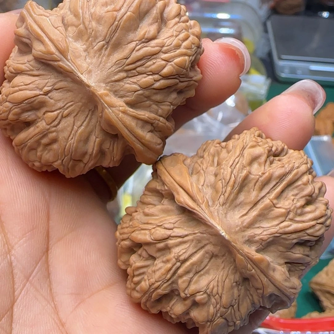 吊坠文玩核桃45红言