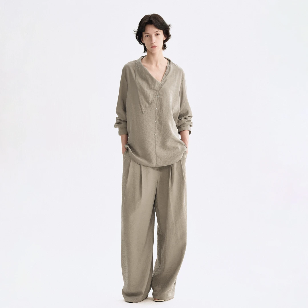 白弓BAIGONG/斜襟荡领设计感单排扣长袖衬衣53621X