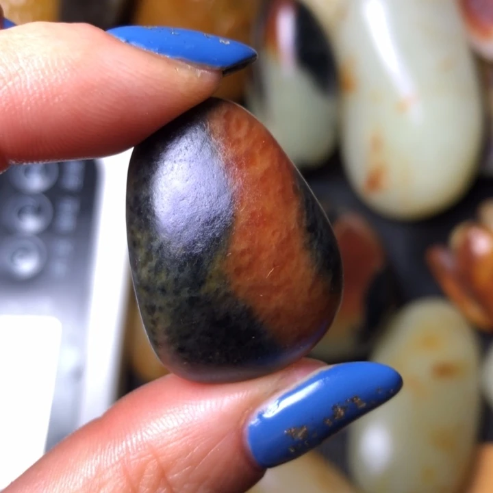 和田玉未镶嵌珠宝奇石