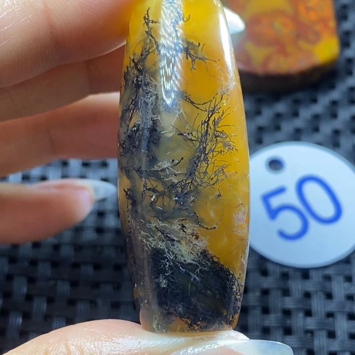 未镶嵌颈饰玛瑙/玉髓月****l