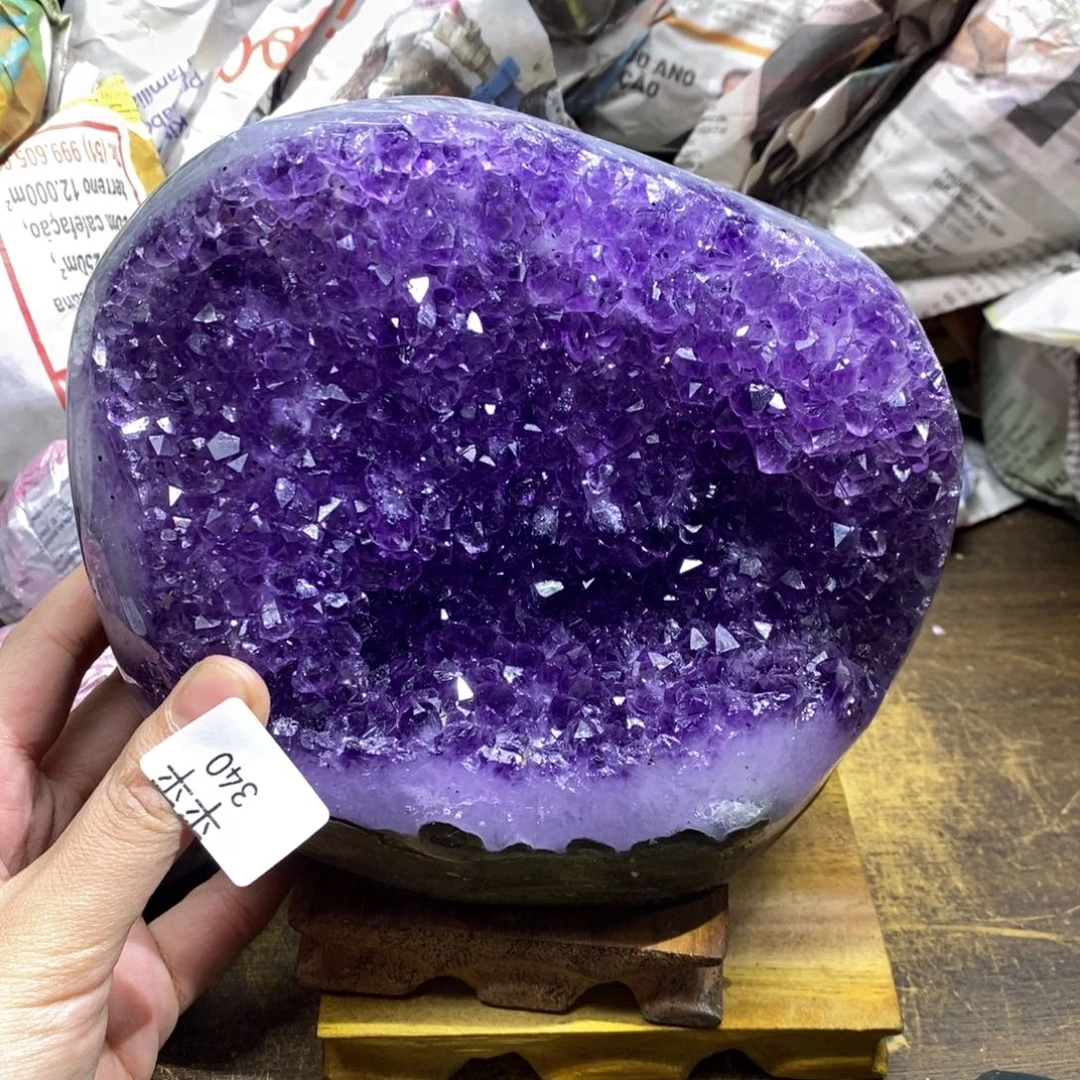 紫晶乌拉圭未镶嵌