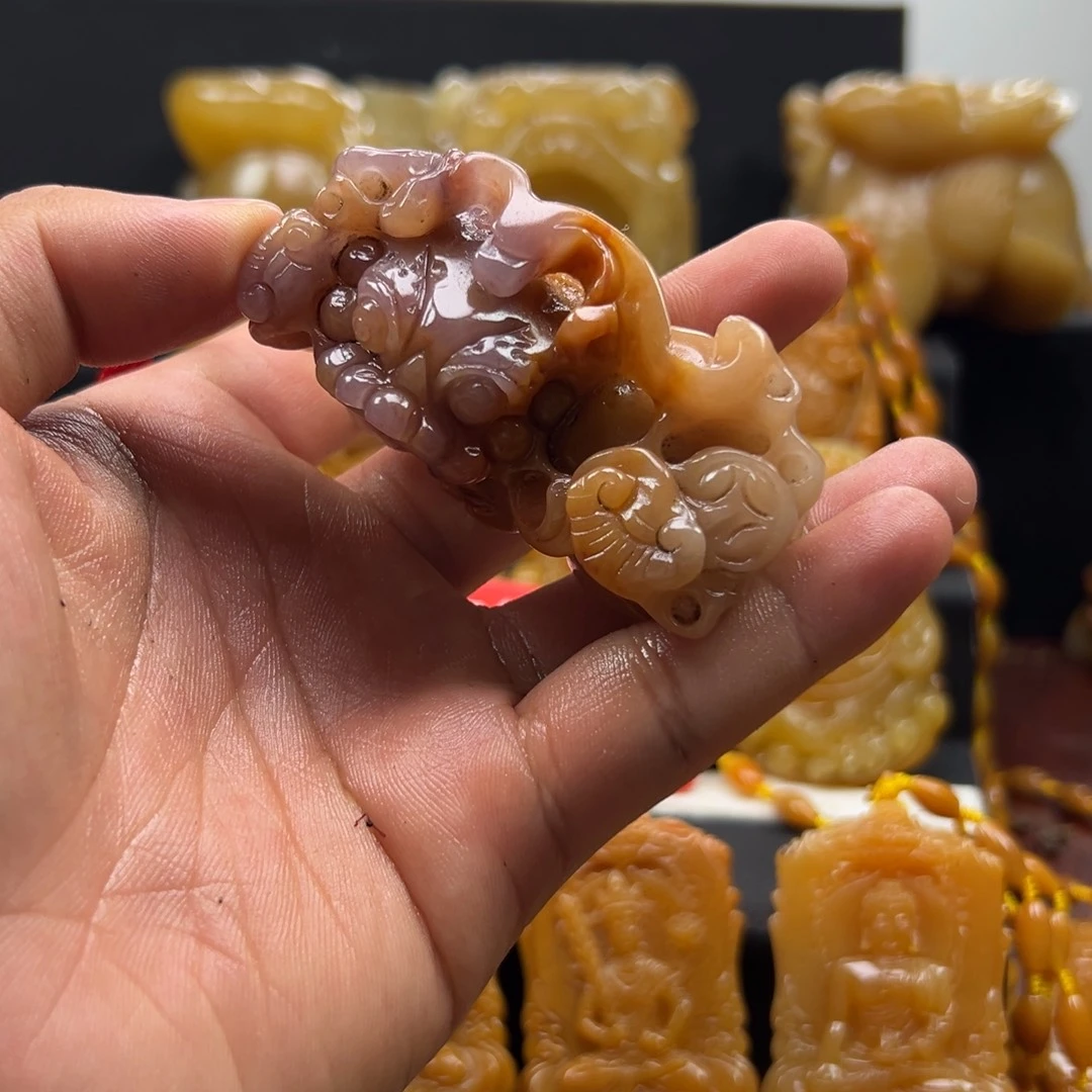 石英质玉（黄龙玉）未镶嵌多选发其一