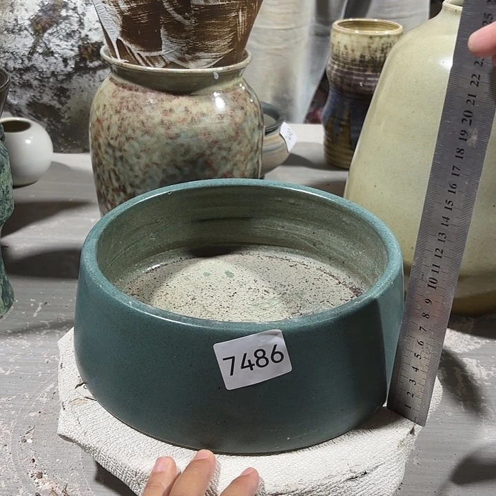 摆件高9，口20，无孔，7486