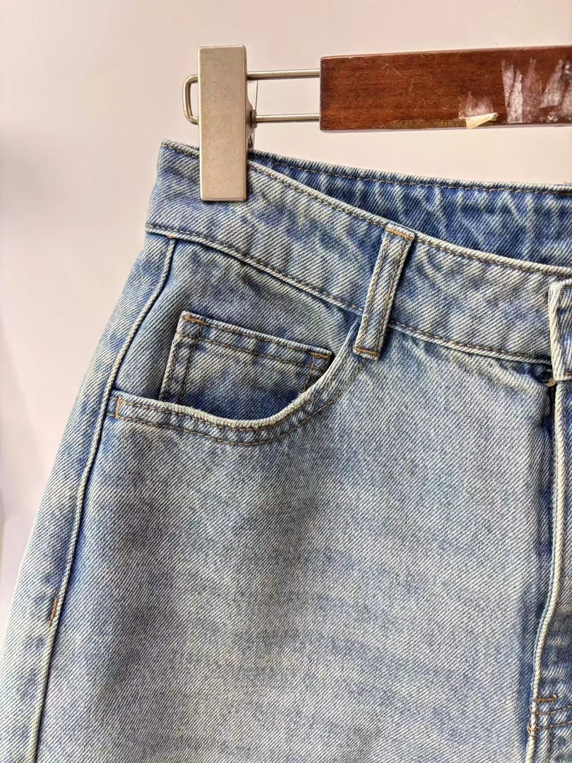 [轻奢] 时尚女休闲潮流蓝色百搭直筒牛仔裤 ZK558