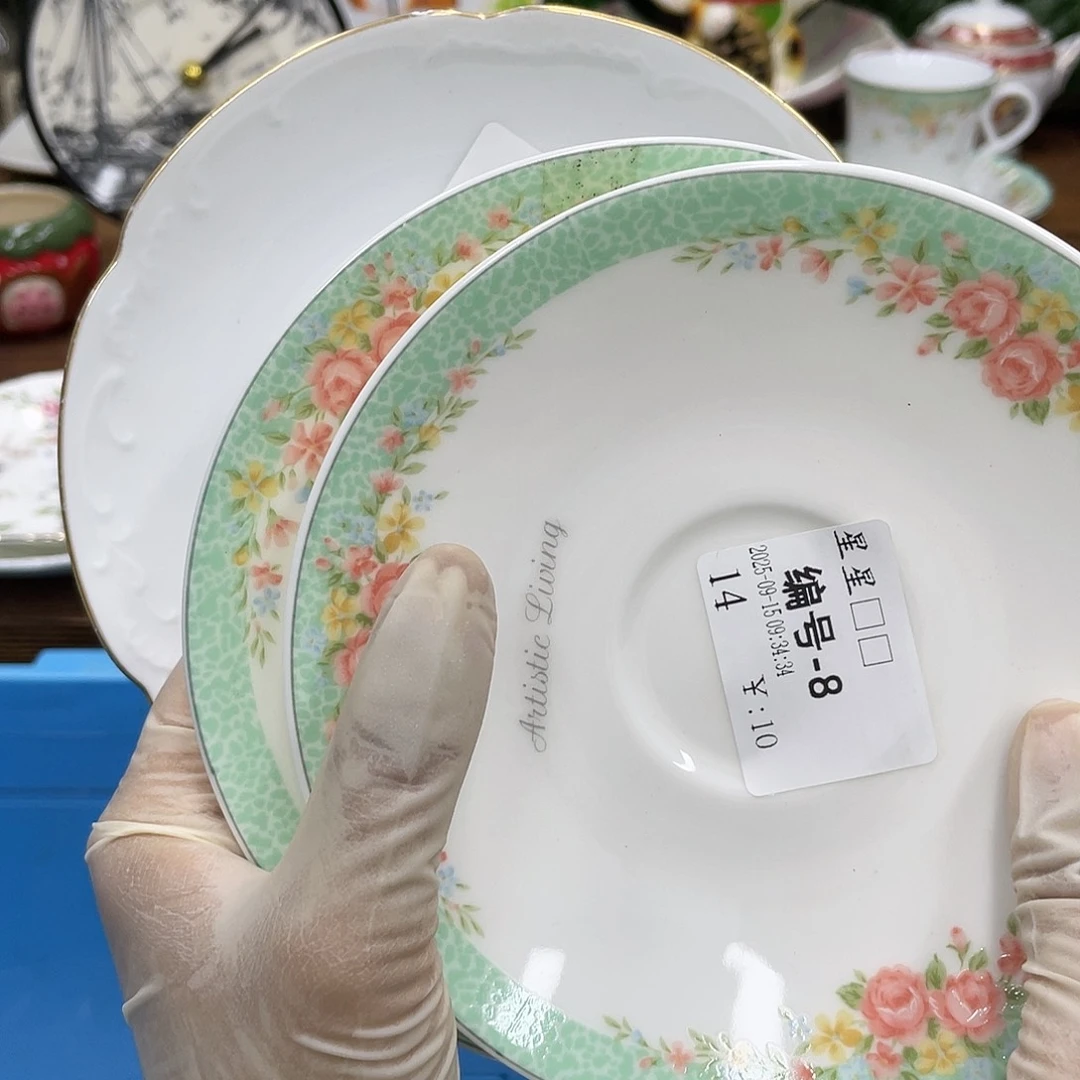 鹿屋家的美丽咖啡杯星**?