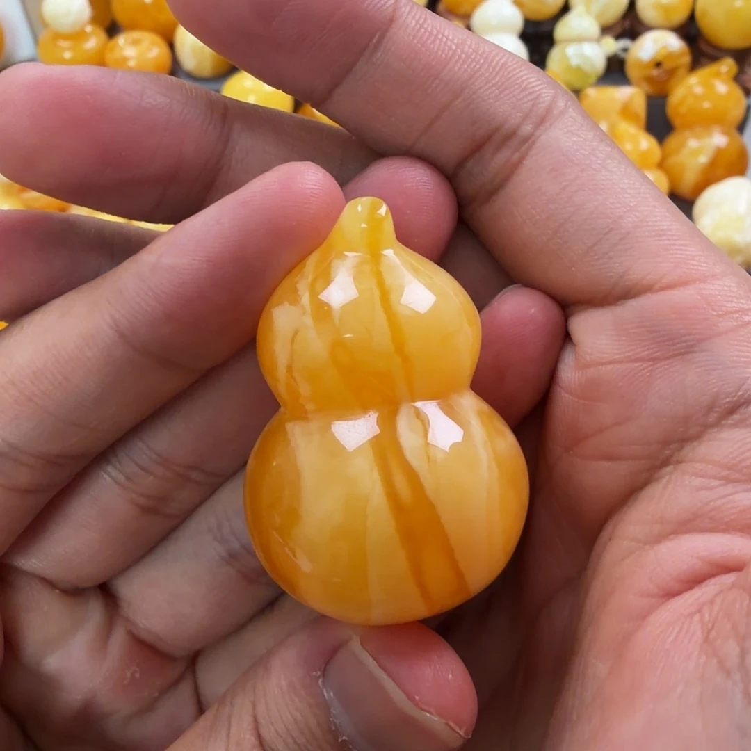 琥珀未镶嵌珠宝奇石