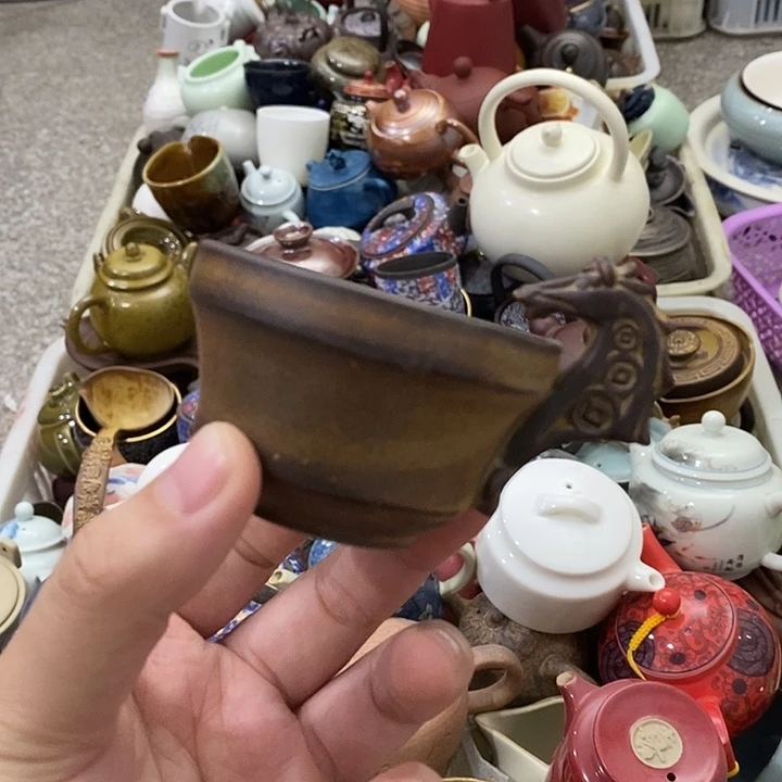 陶瓷艺术品及陶瓷壶