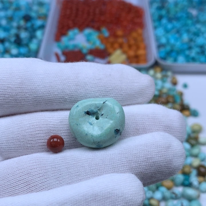东***哥南红玛瑙未镶嵌珠宝奇石