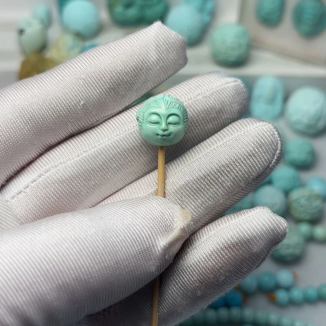 绿松石未镶嵌雕刻件